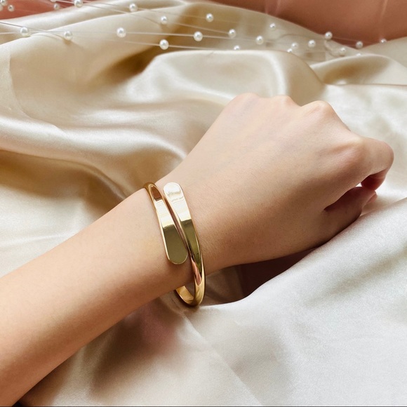 Myth X Dream Jewelry - 💕LAST ONE Minimalist Metal Cuff bracelets